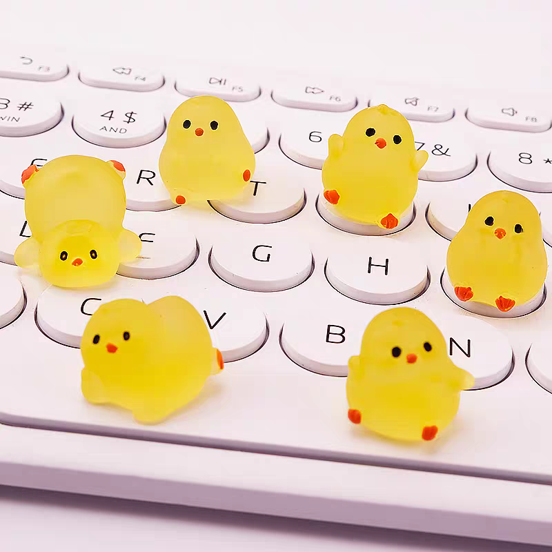 Glow-in-the-Dark Mini Chick Li - Kids Toys Home ulasan dan harga