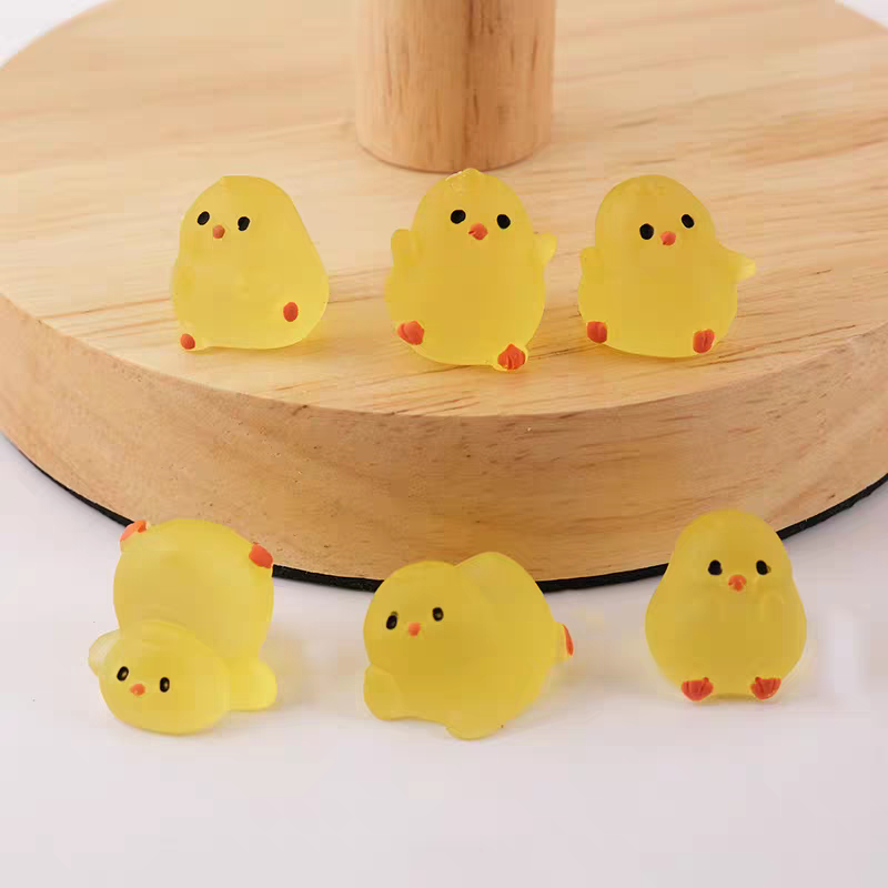 Glow-in-the-Dark Mini Chick Li - Kids Toys Home ulasan dan harga